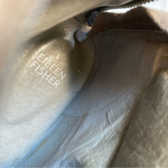 Eileen Fisher Putty Colored Suede Zip Back Ankle Boots Size 10 - Picture 10 of 10